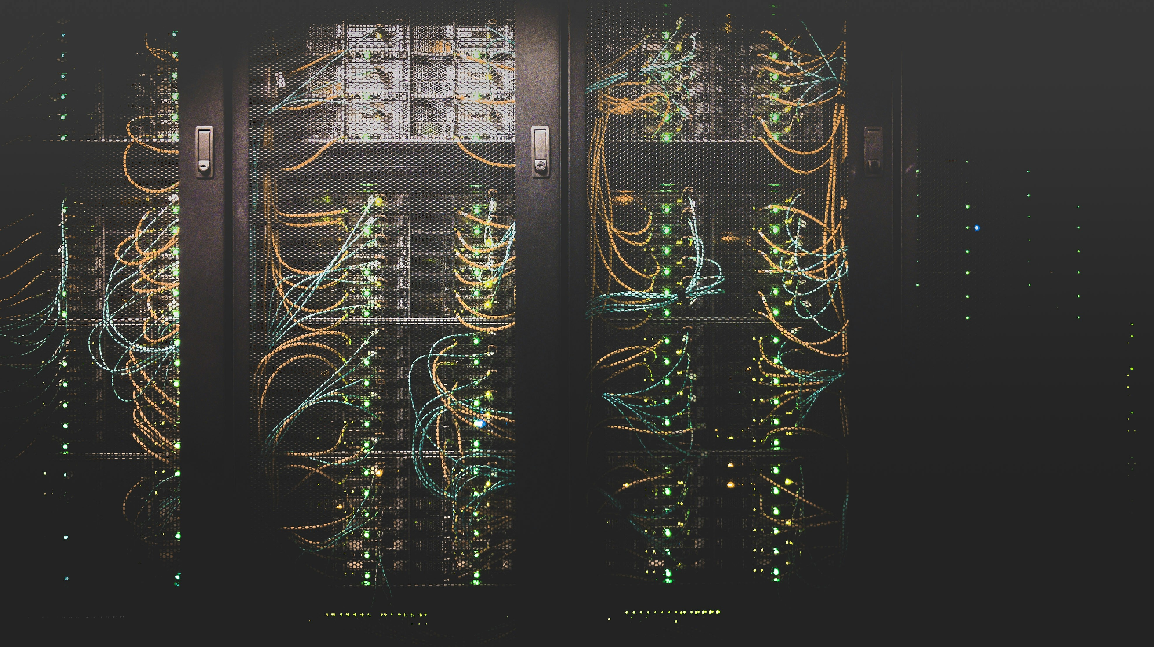 Telecommunications network equipment and cabling